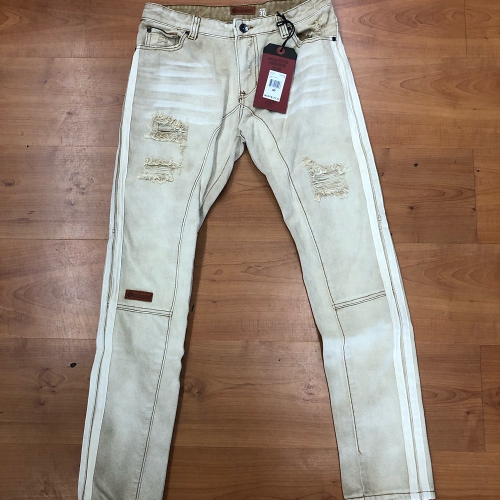 Iro-Chi Men’s washed jeans